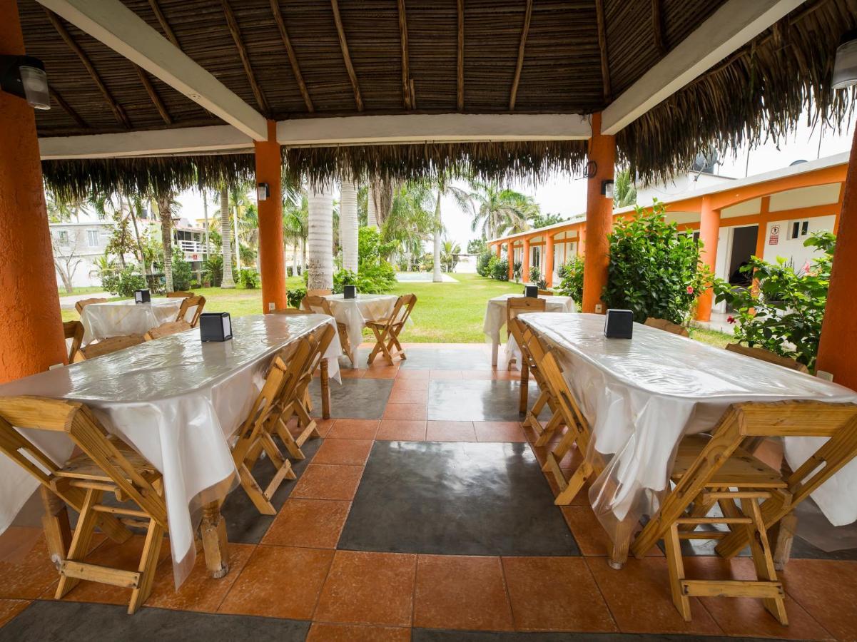 Hotel Y Restaurant Casa Del Mar Costa Esmeralda Buitenkant foto